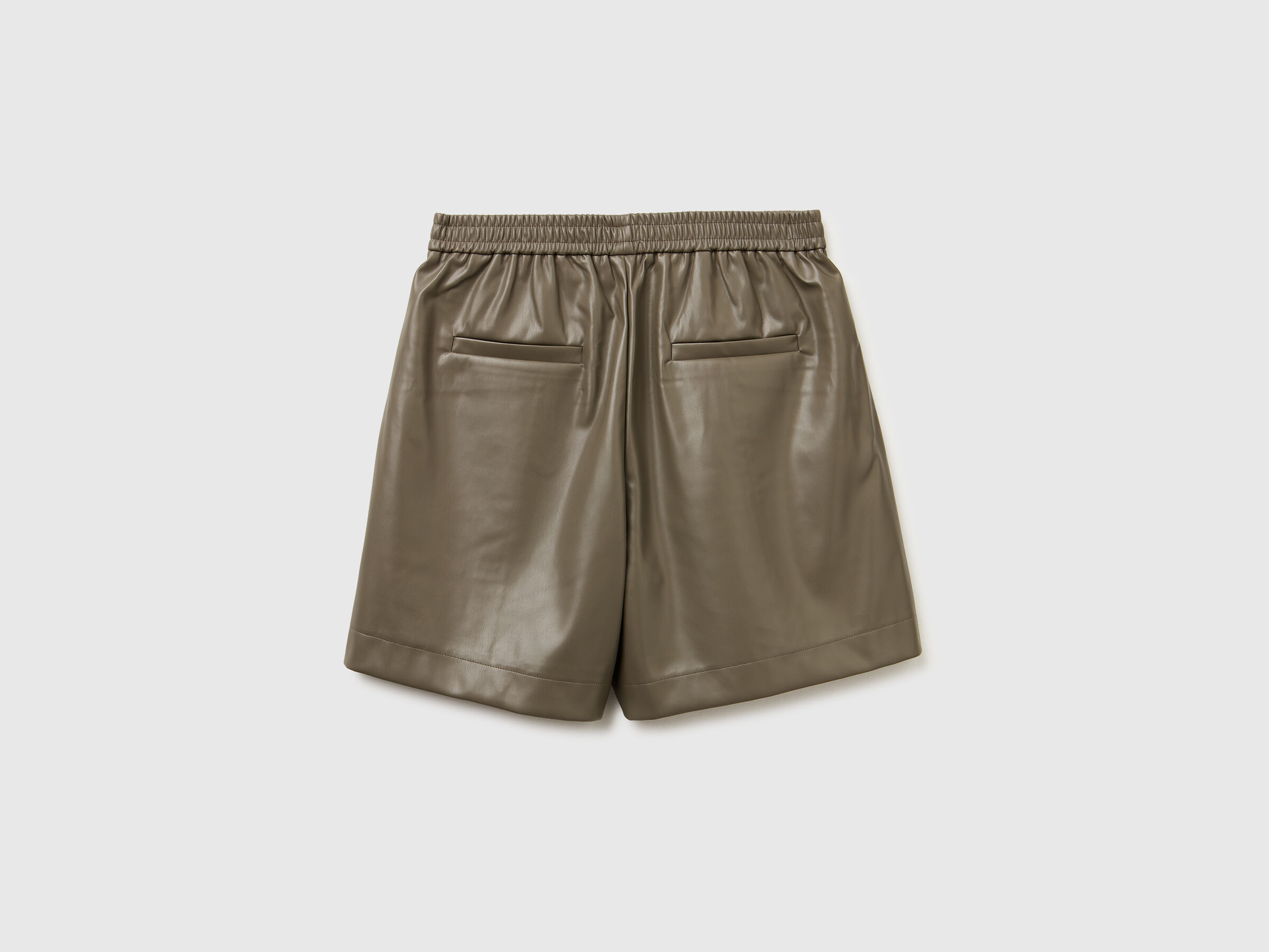 BERMUDA Women image number 2